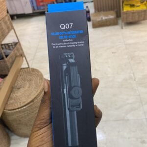 QO7 SELFIE STICK